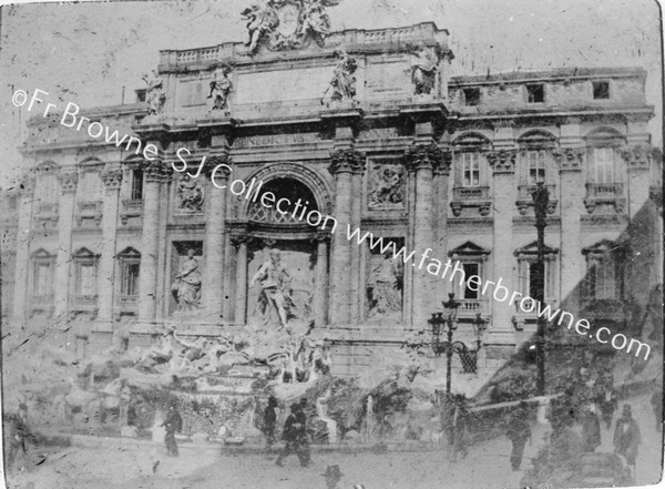 FONTANA DEI TREVI